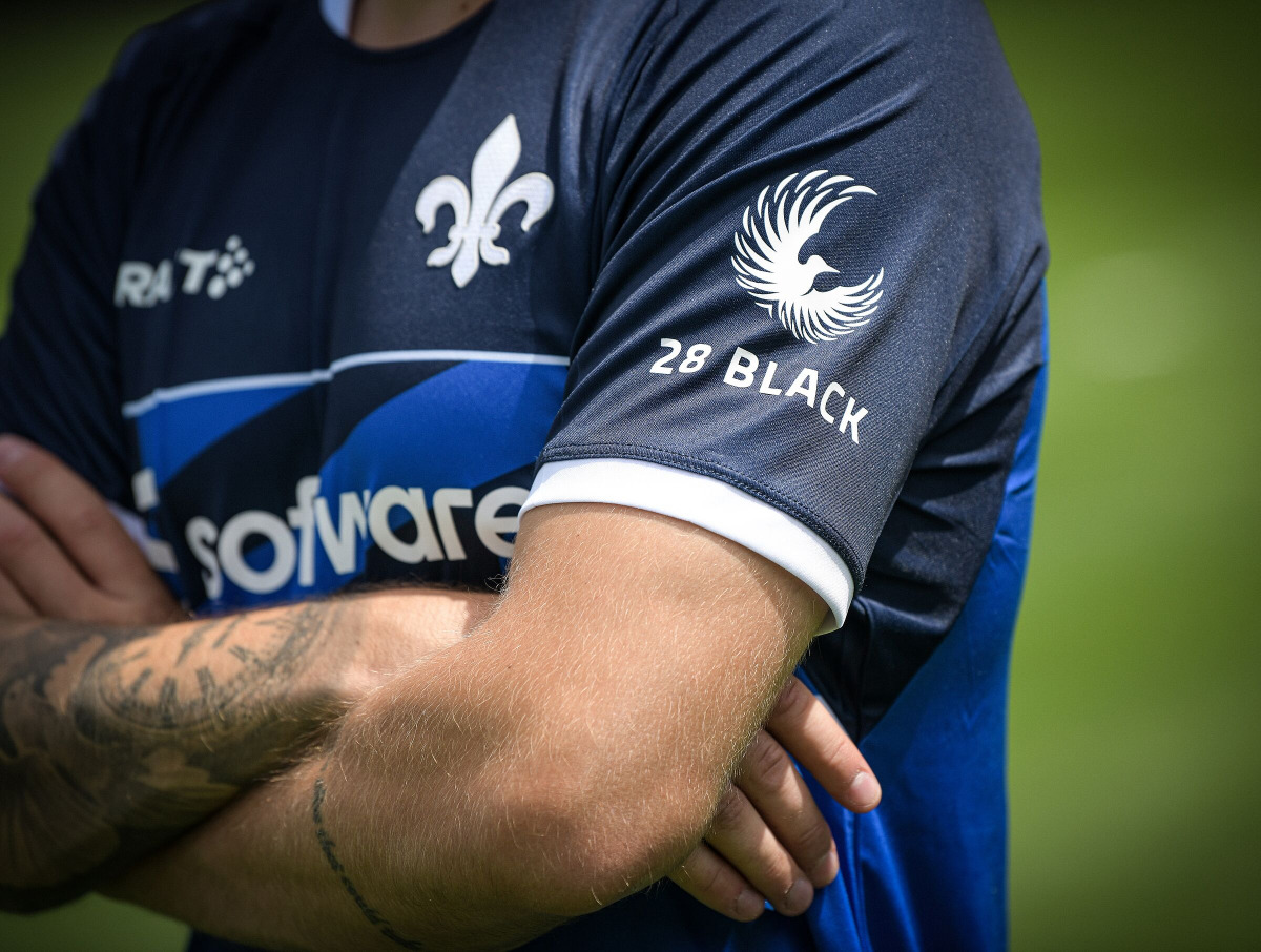 Splendid Drinks AG wird neuer Ärmelpartner