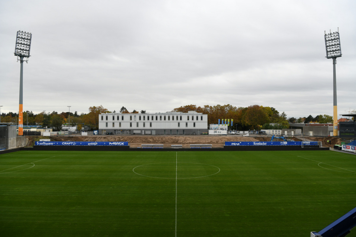 Rückbauarbeiten an Haupttribüne planmäßig abgeschlossen