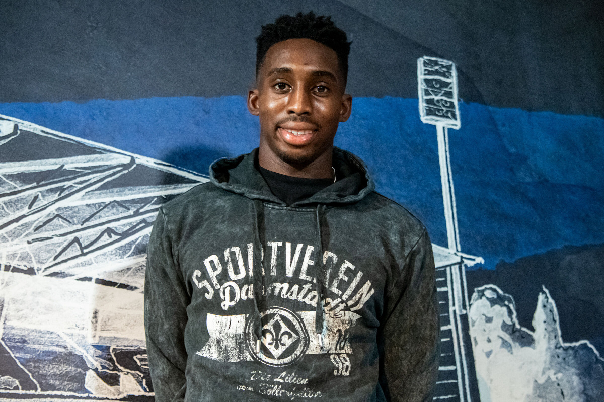 SV 98 verpflichtet Frank Ronstadt