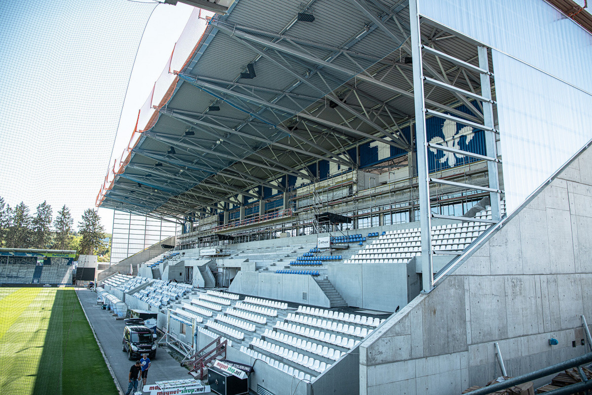 Haupttribünen-Premiere gegen Düsseldorf / Alle Tickets weg