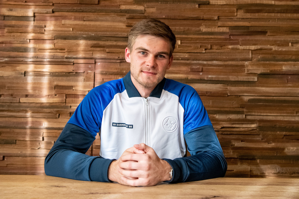 Morten Behrens wird eine Lilie