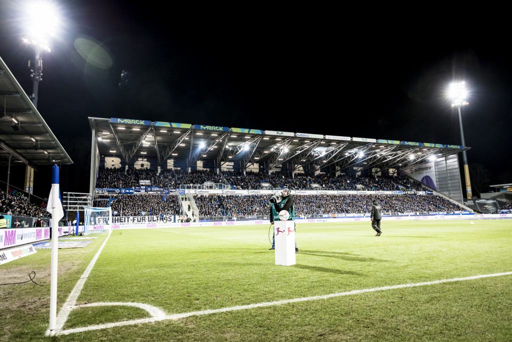 Merck-Stadion am Böllenfalltor