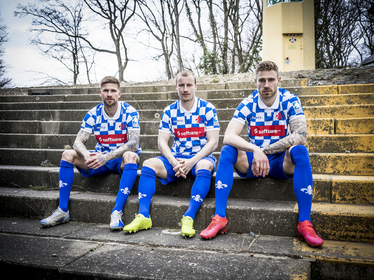 Sondertrikot im Retro-Look: Lilien spielen in Karo-Jerseys