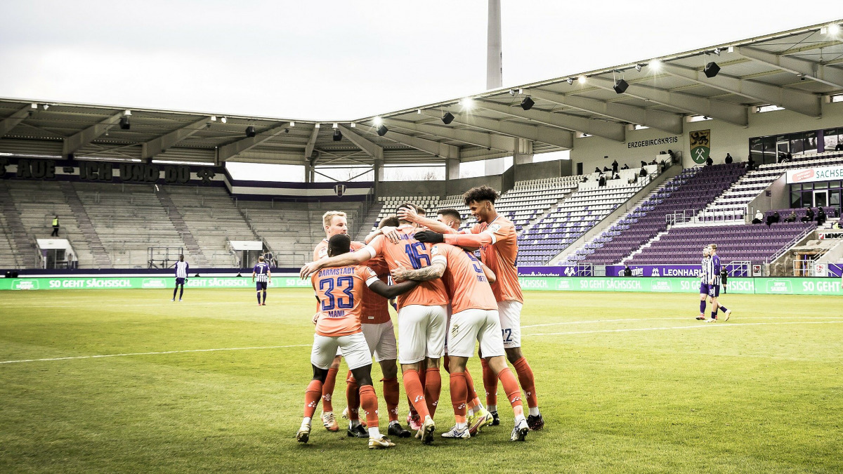 Nächster Sieg! Lilien legen in Aue nach