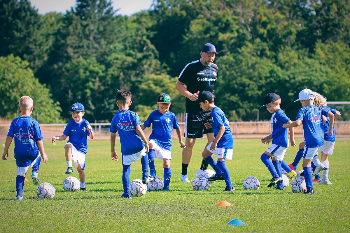 Teilnehmerrekord bei den Merck-Lilien-Fußballcamps