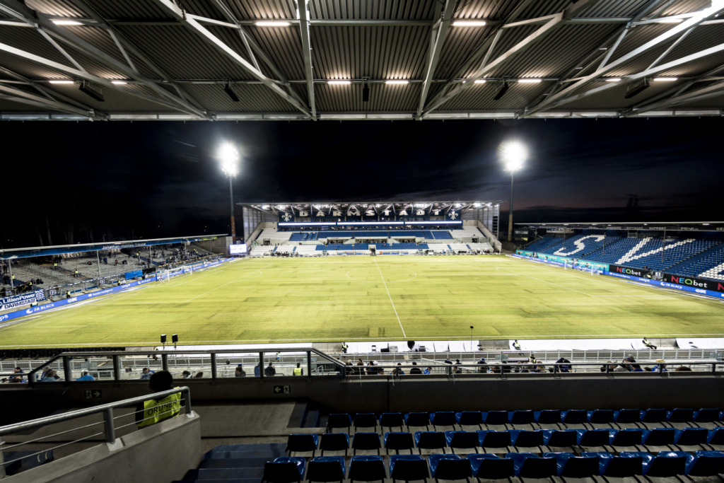 Das Merck-Stadion vor dem Spiel gegen den 1. FC Kaiserslautern