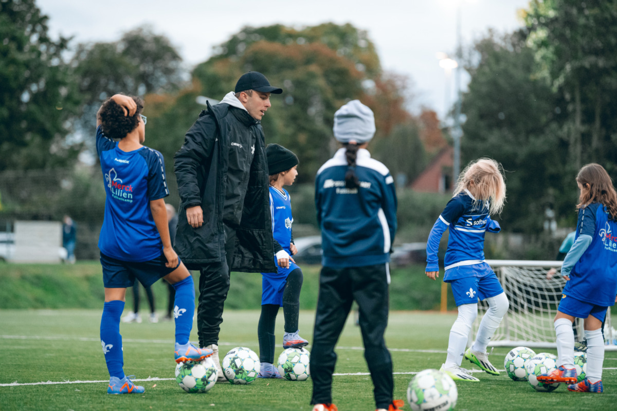 Spielend lernen: Einblicke in die Trainingsarbeit der Junglilien