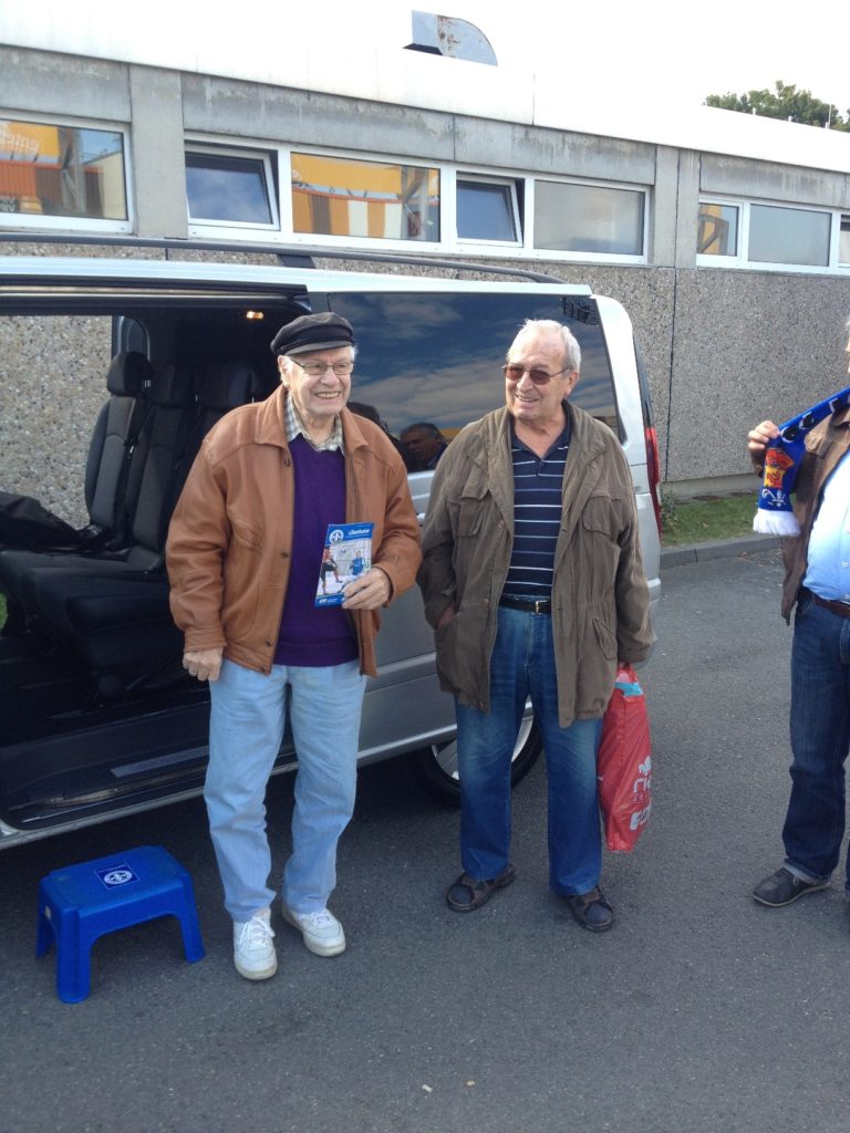 Bei uns bleibt keiner daheim – Mit dem Lilien-Fan-Fahrdienst ans Bölle und zurück.