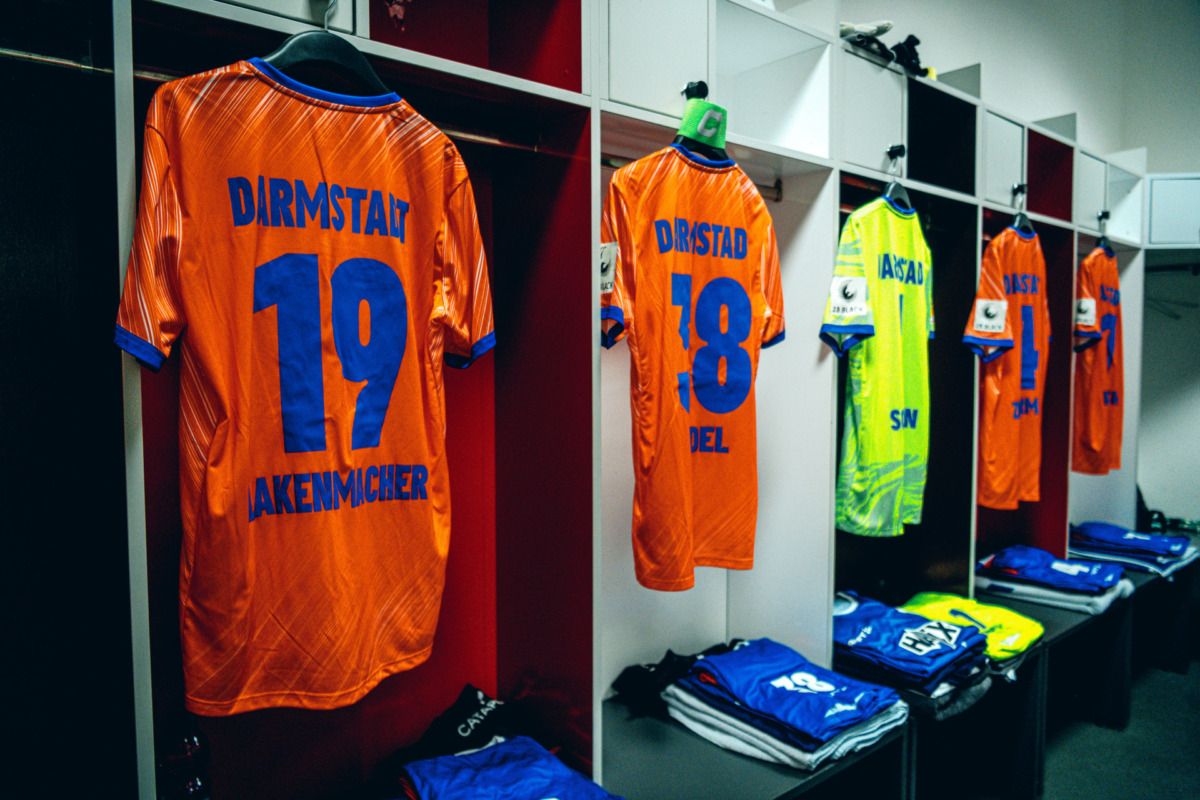 Niemczycki in goal, also Müller new into the team