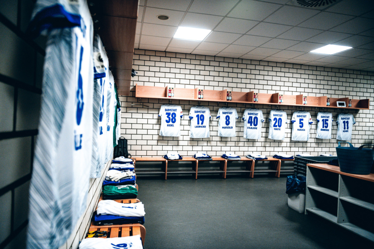 Team News: Lakenmacher into the starting XI