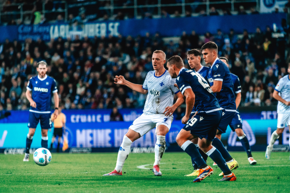 Lilies earn a point at Karlsruhe