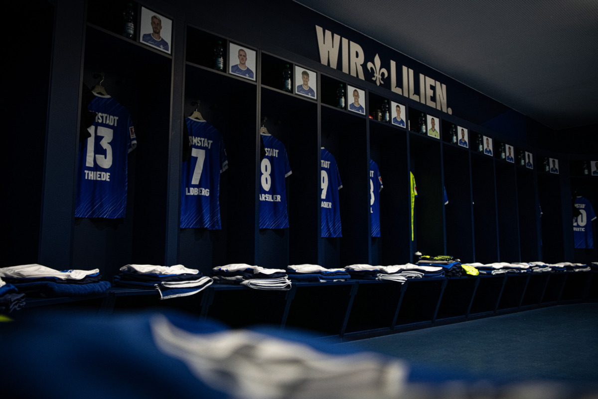 Unchanged starting eleven