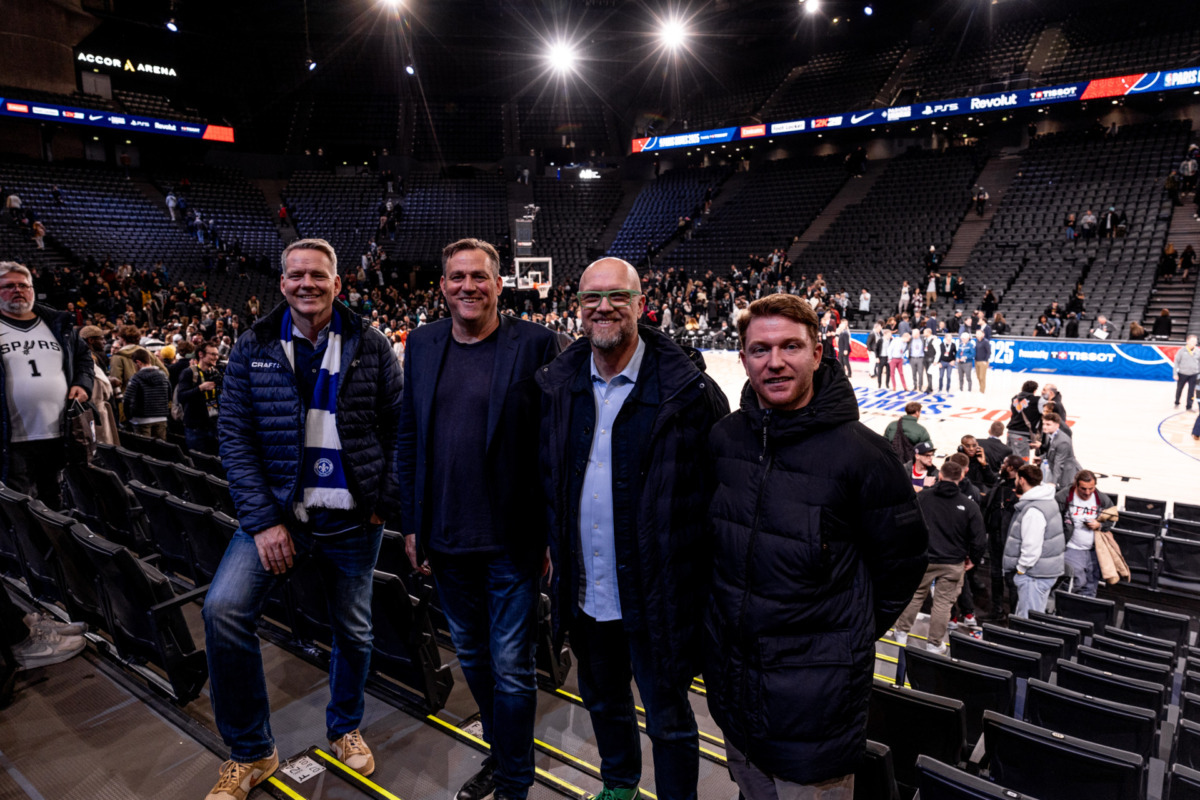 US cooperation: Lilies at the NBA in Paris