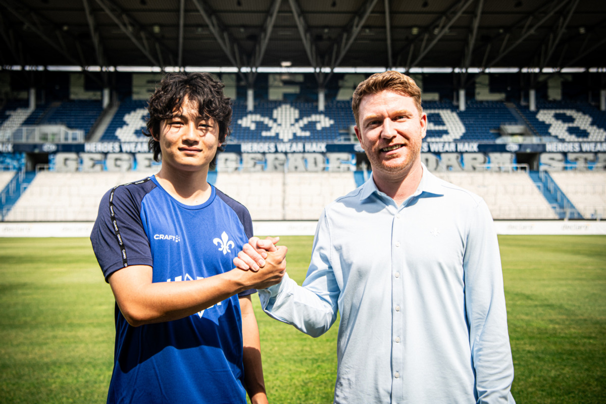 SV 98 sign Yosuke Furukawa