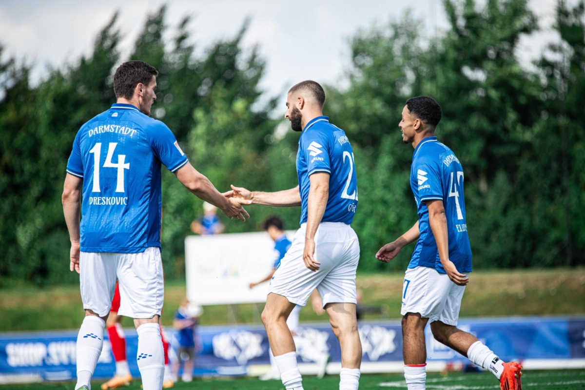 Lilies test against Schweinfurt