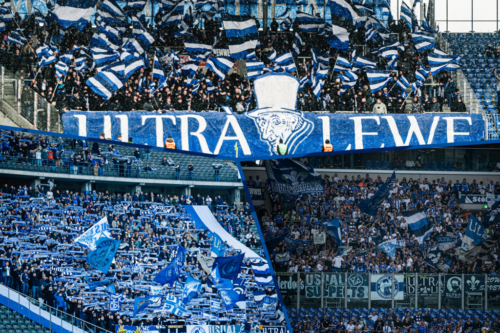 Collage von Auswärtsfahrten