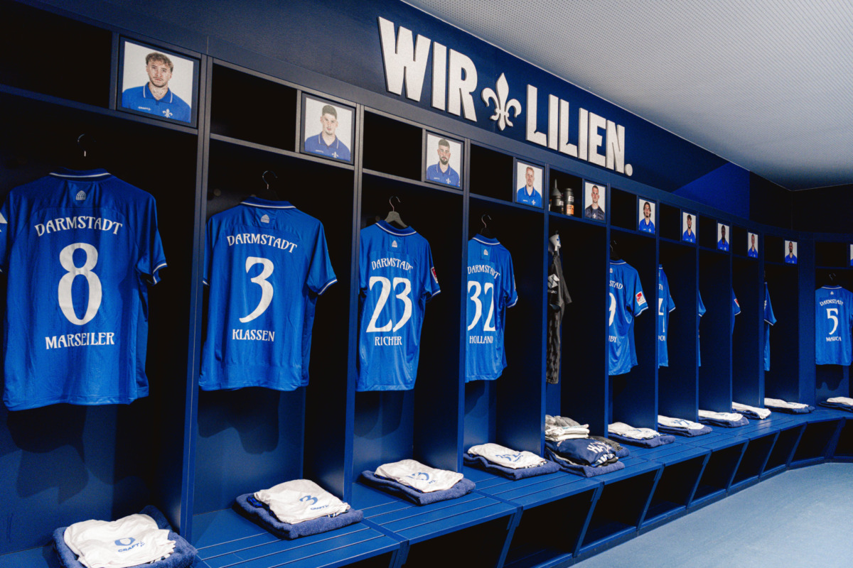 Papela and Akiyama start