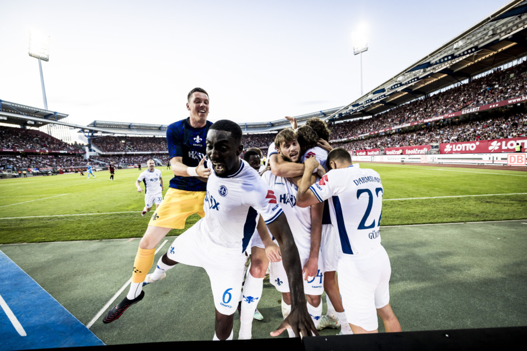 Auswärtssieg des SV Darmstadt 98 beim 1. FC Nürnberg in der Saison 2025/26