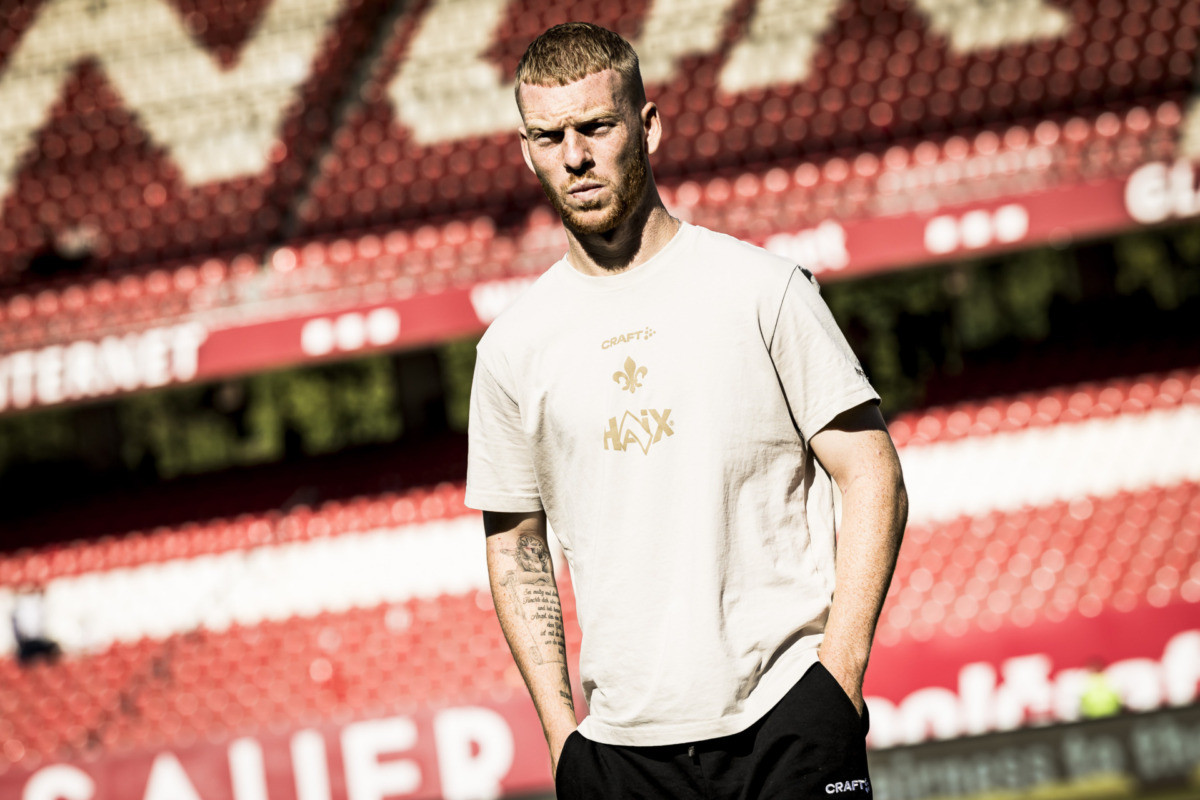 Unchanged starting eleven