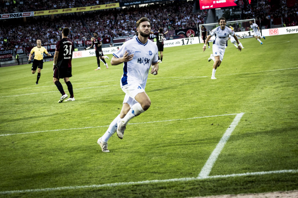 Auswärtssieg des SV Darmstadt 98 beim 1. FC Nürnberg in der Saison 2025/26