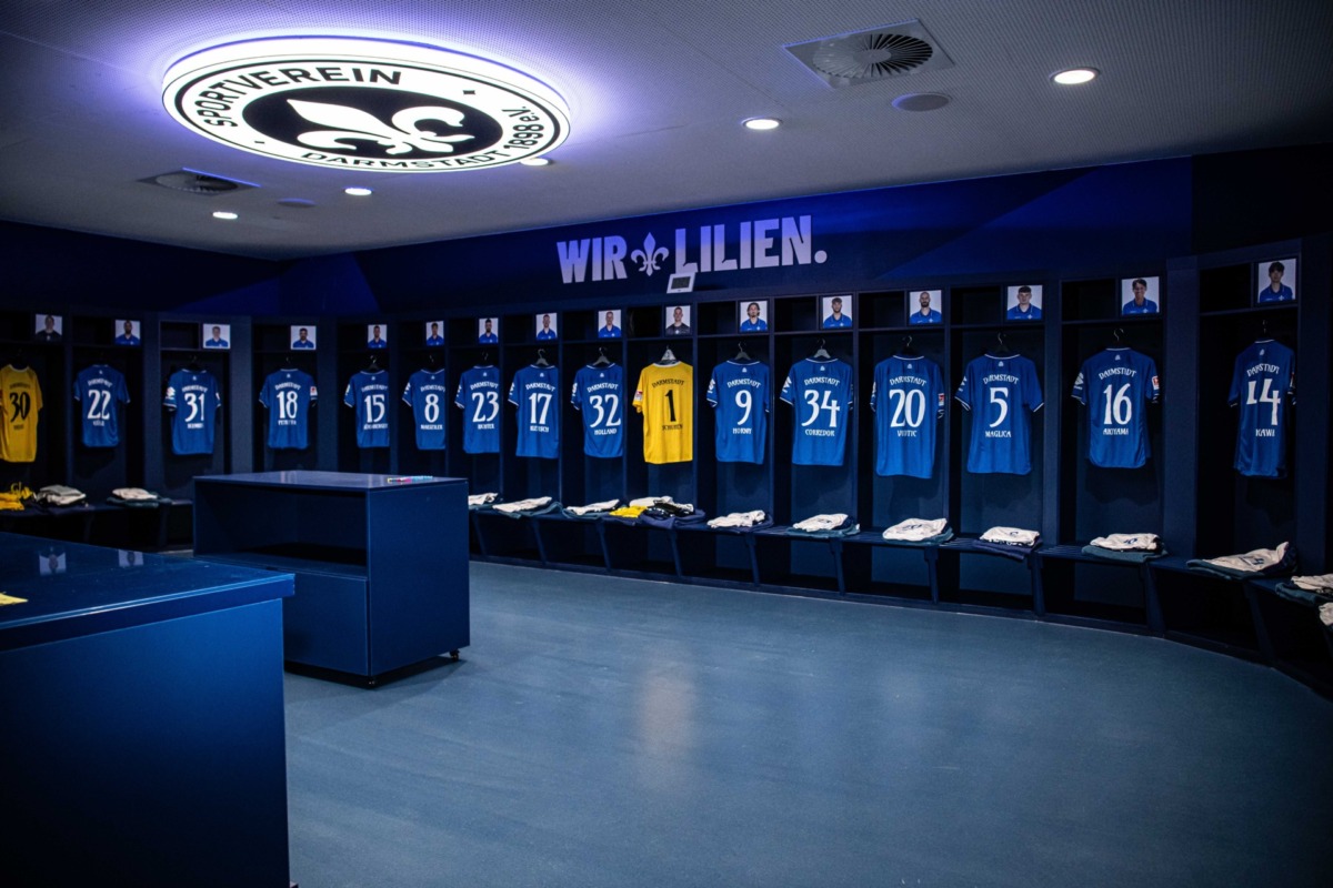 Team News: Lakenmacher replaces Lidberg