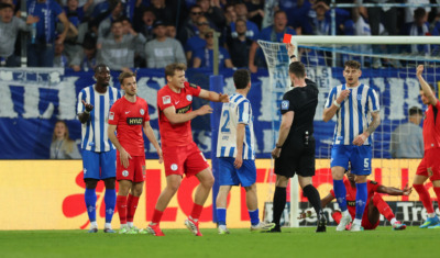 Ein Spiel Sperre für Pfeiffer