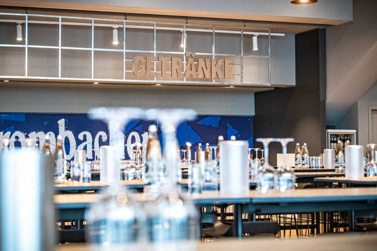 Premiere am Bölle gegen Portsmouth: „Trinkhalle“ in der Haupttribüne