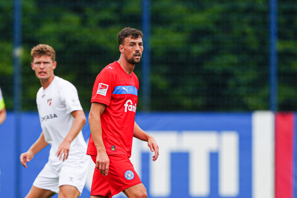 Holstein Kiel im Gegnercheck
