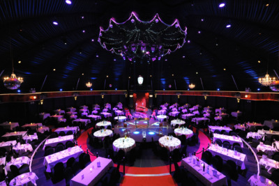 Premiere der Herzenslilien-Charity-Gala am 25. November